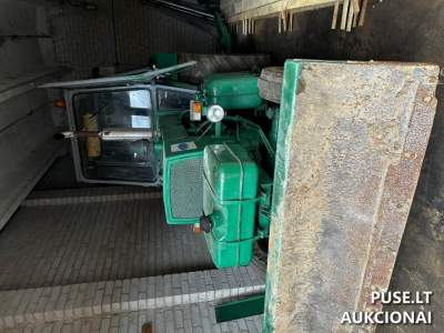 Savaeigės mašinos aukcionas: Ekskavatorius JUMZ-6 EO2621 su defektu parduodamas už 2500 EUR