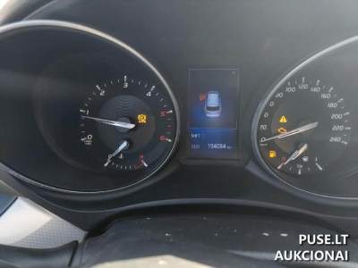 Lengvasis automobilis TOYOTA AVENSIS 2015m. dyzelis, pradinė kaina 10500 EUR, Nemokumo procedūra