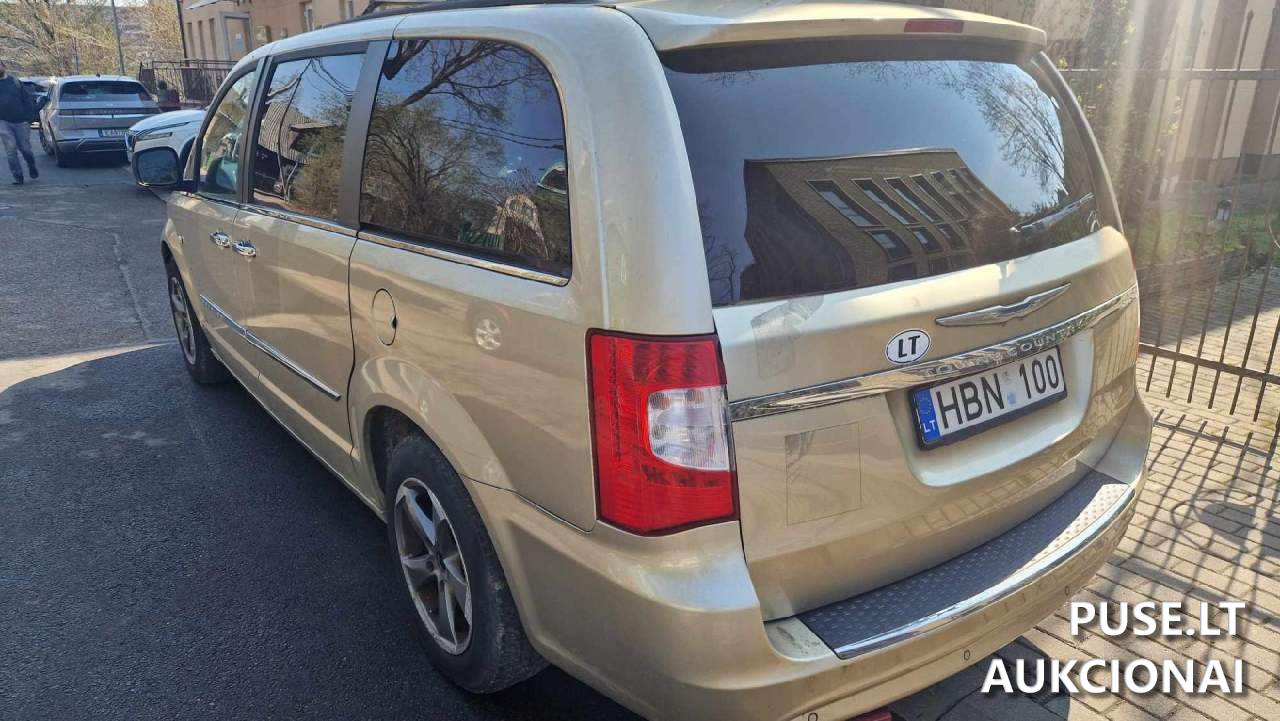 Lengvasis automobilis Keleivinis automobilis 12