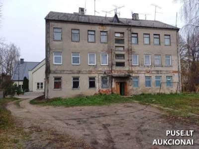 Butas ir ūkinės patalpos Šakių rajone, Kudirkos Naumiestyje, pradinė kaina 832 EUR