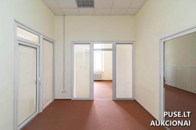 Nuomojamos administracinės patalpos Vilniuje, Vilniaus g. 27, 423.89 kv.m, pradinė kaina 0 EUR
