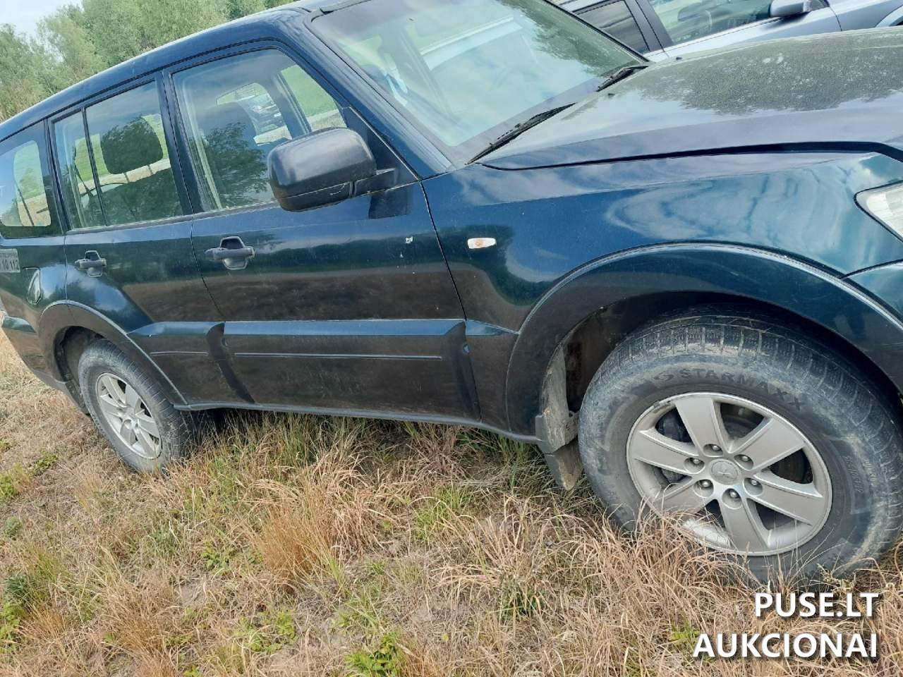 Mitsubishi Pajero Lengvasis automobilis 1