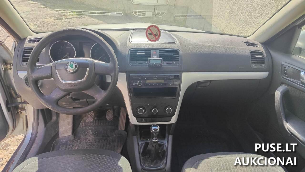 SKODA YETI 4x4 Lengvasis automobilis 15