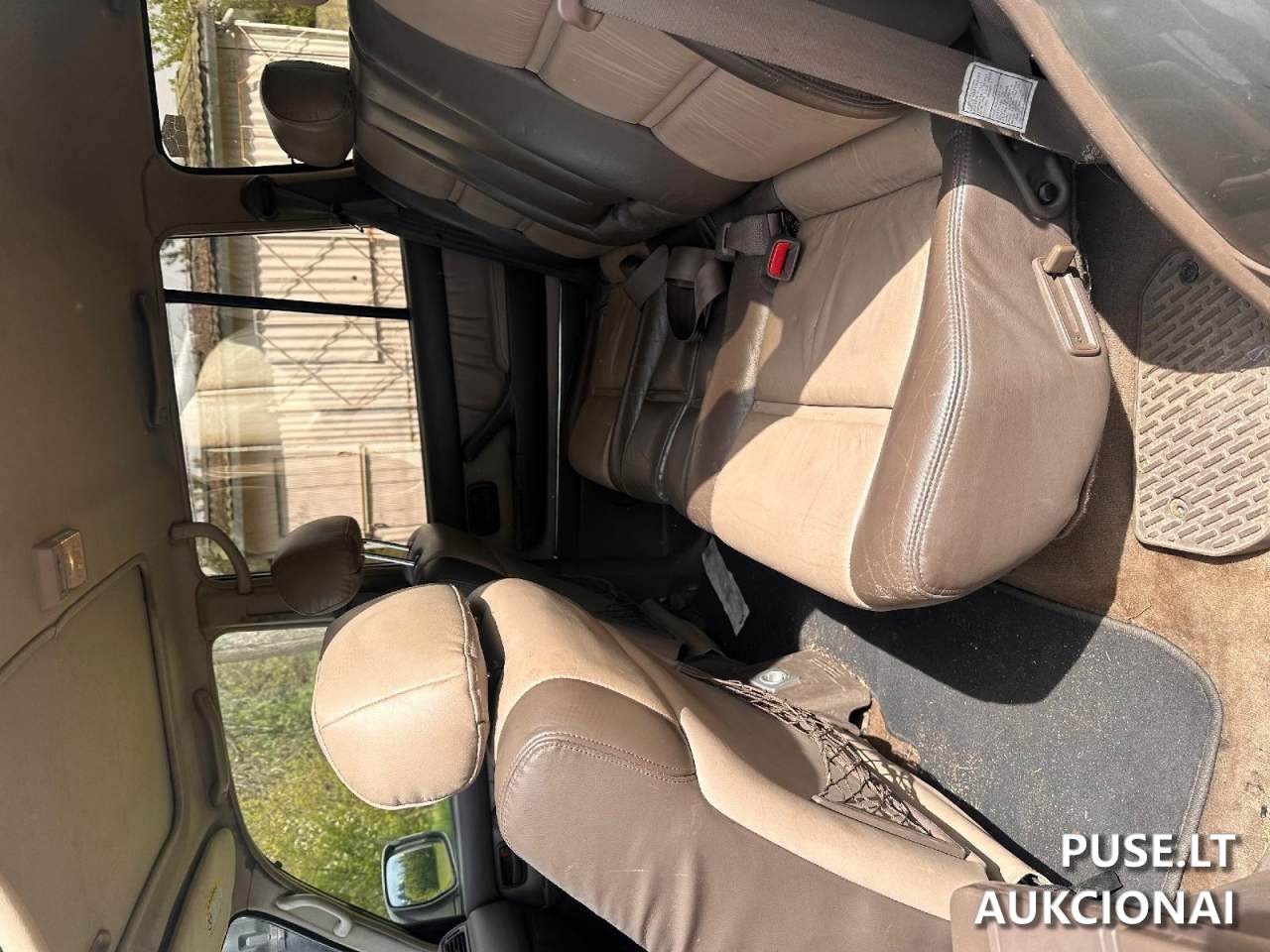 Automobilis TOYOTA LAND CRUISER Lengvasis automobilis 1