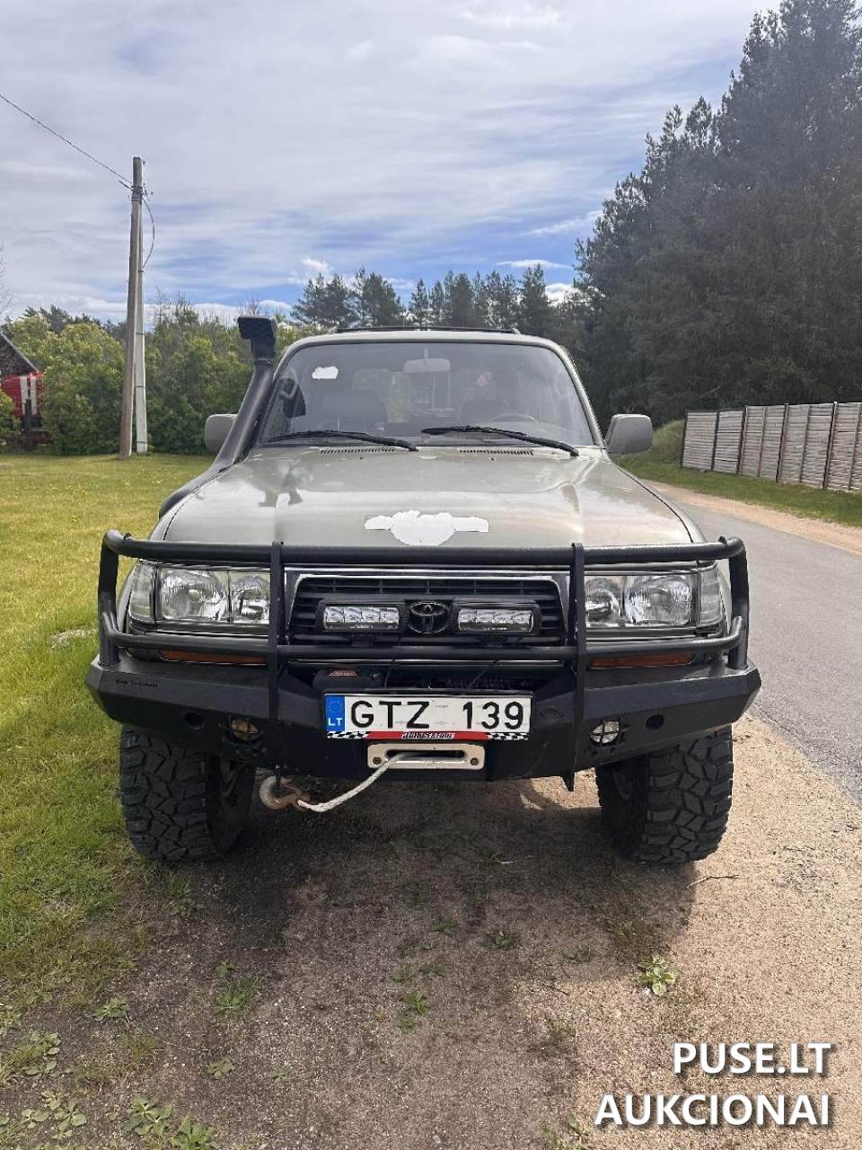 Automobilis TOYOTA LAND CRUISER Lengvasis automobilis 2