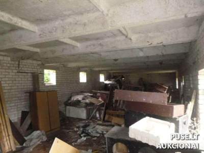 Ūkinis pastatas Šakių r. Tubeliuose parduodamas aukcione nuo 2413 EUR