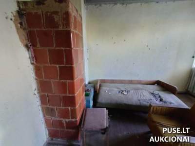 Dalinai nebaigtas butas su rūsiu Kidulių k., Šakių rajone, pradinė kaina 400 EUR