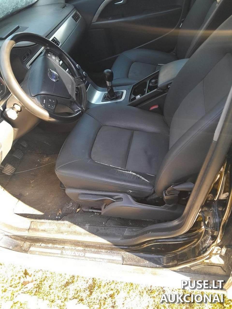 VOLVO V70 Keleivinis automobilis 5