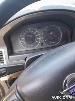 Keleivinis automobilis - VOLVO V70