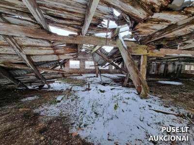 Ferma-veršidė Ukmergės rajone, Siesikų miestelyje, 1442 kv.m. parduodama už 8674 EUR