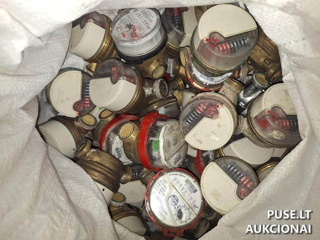 Spalvotas metalo laužas (žalvaris), užterštas (neišardyti buitiniai vandens skaitikliai) Kitas turtas 2
