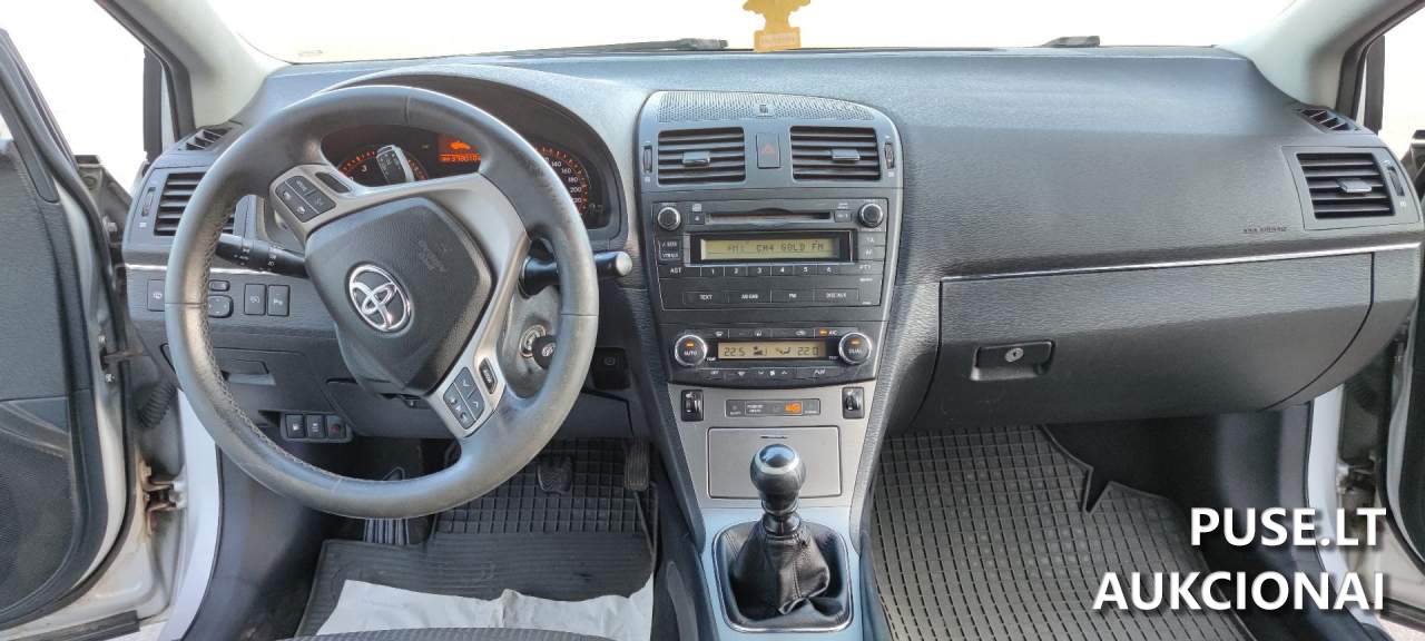 Lengvasis automobilis Toyota Avensis Lengvasis automobilis 6