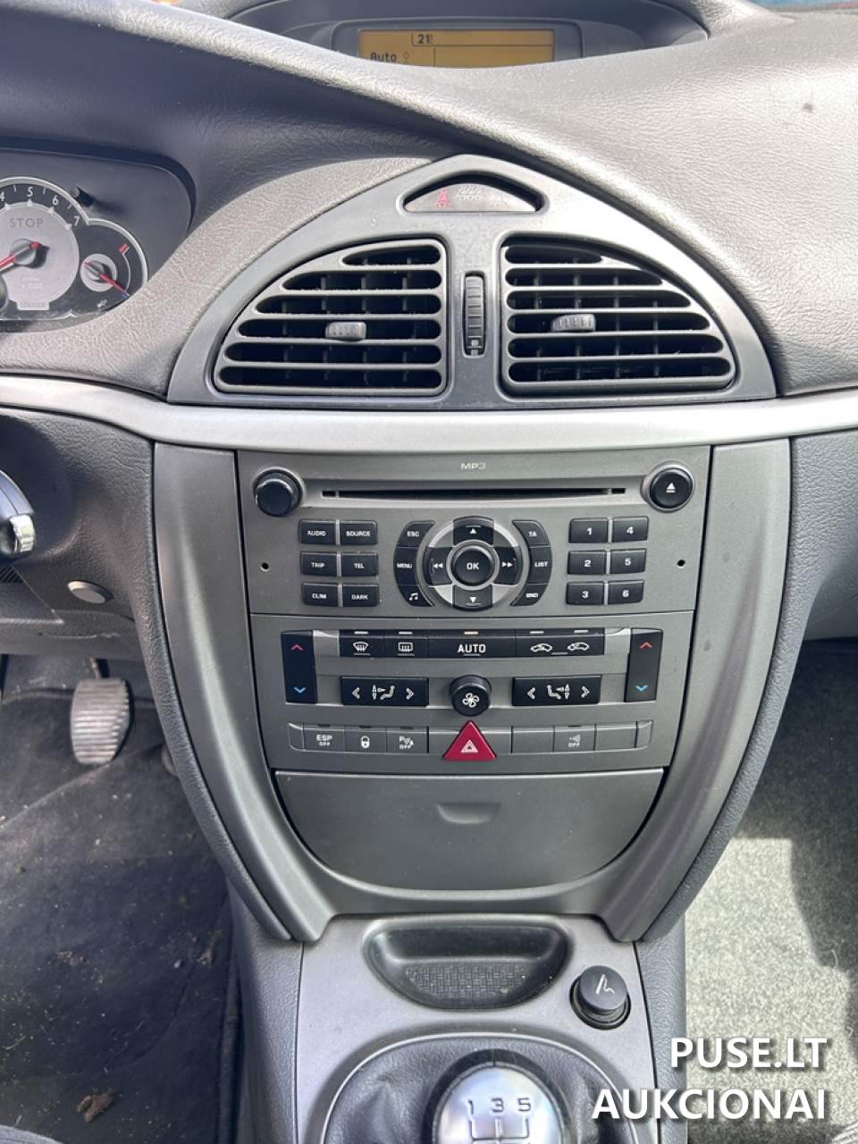 Automobilis Citroen C5 (valstybinis Nr. CRU 575) Lengvasis automobilis 3