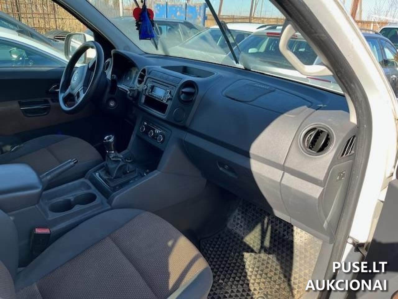 VW AMAROK Nenurodyta 1