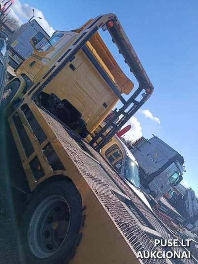 SCANIA R500LB6X2HLB 2006 metų vilkikas aukcione Panevėžio rajone pradine kaina 9056 EUR