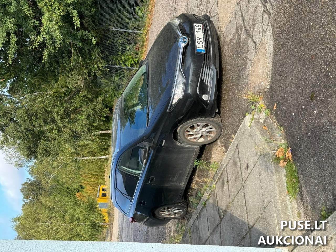 TOYOTA AURIS Keleivinis automobilis 2