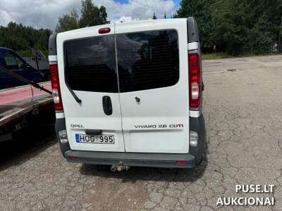 Keleivinis mikroautobusas OPEL VIVARO 2007 m. dyzelinas aukcione nuo 2400 EUR