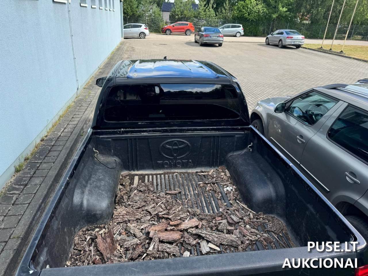 Toyota Hilux Active 2.4-4D 4WD Krovininis automobilis iki 3,5t. 3