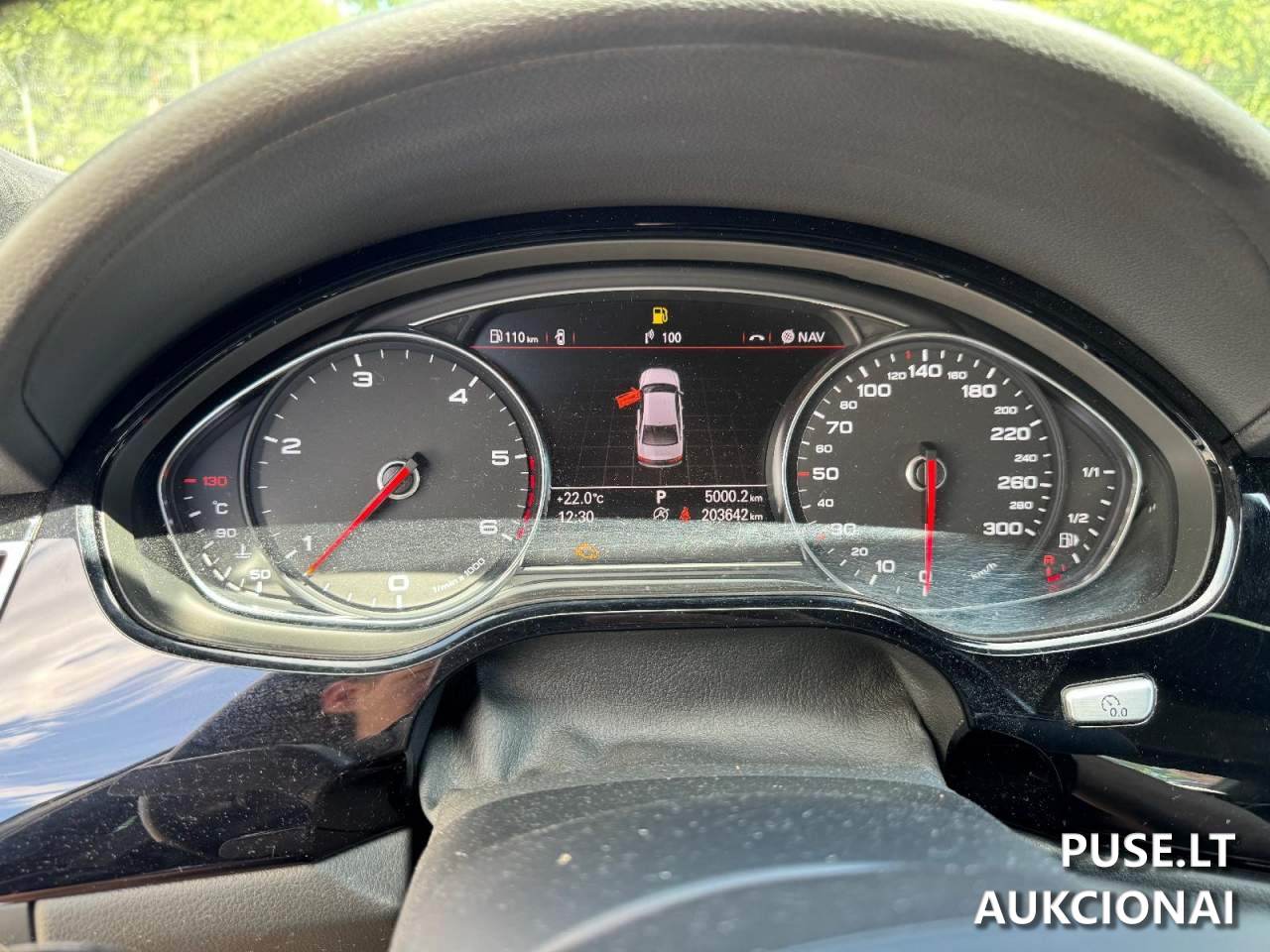 AUDI A8 Lengvasis automobilis 1