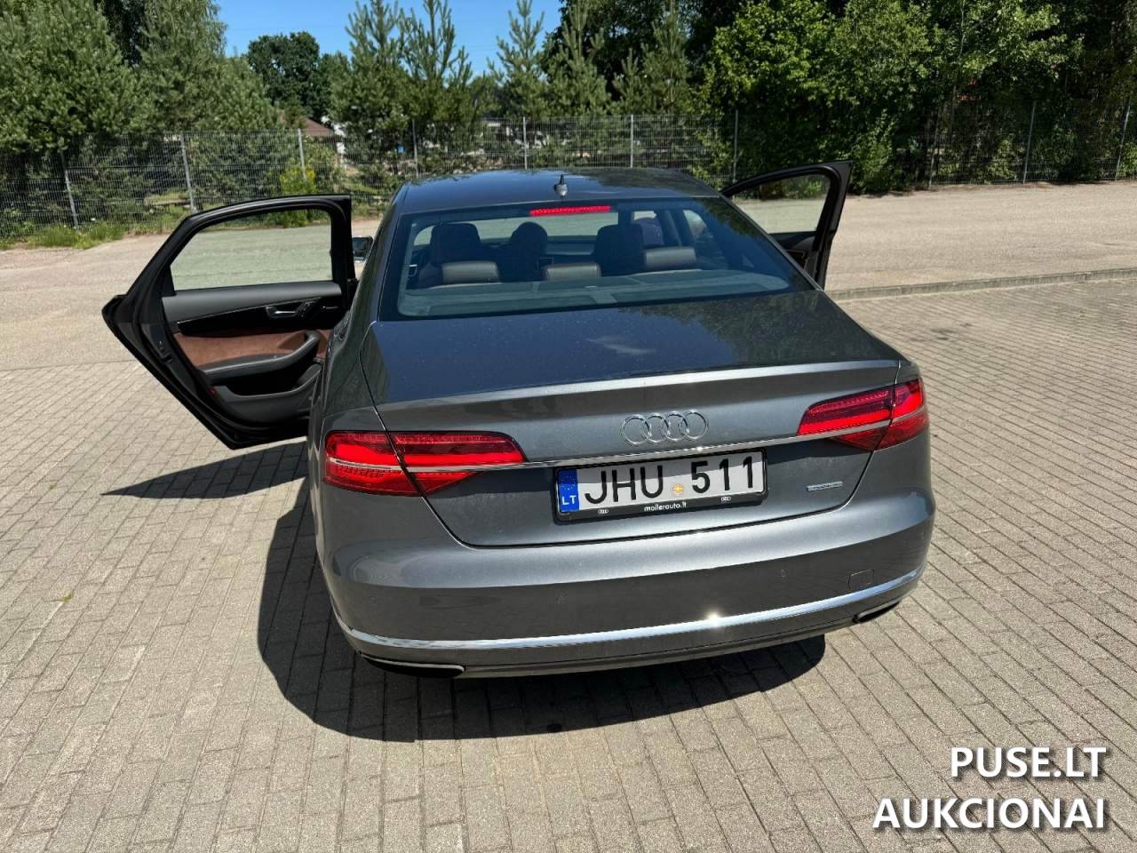 AUDI A8 Lengvasis automobilis 2