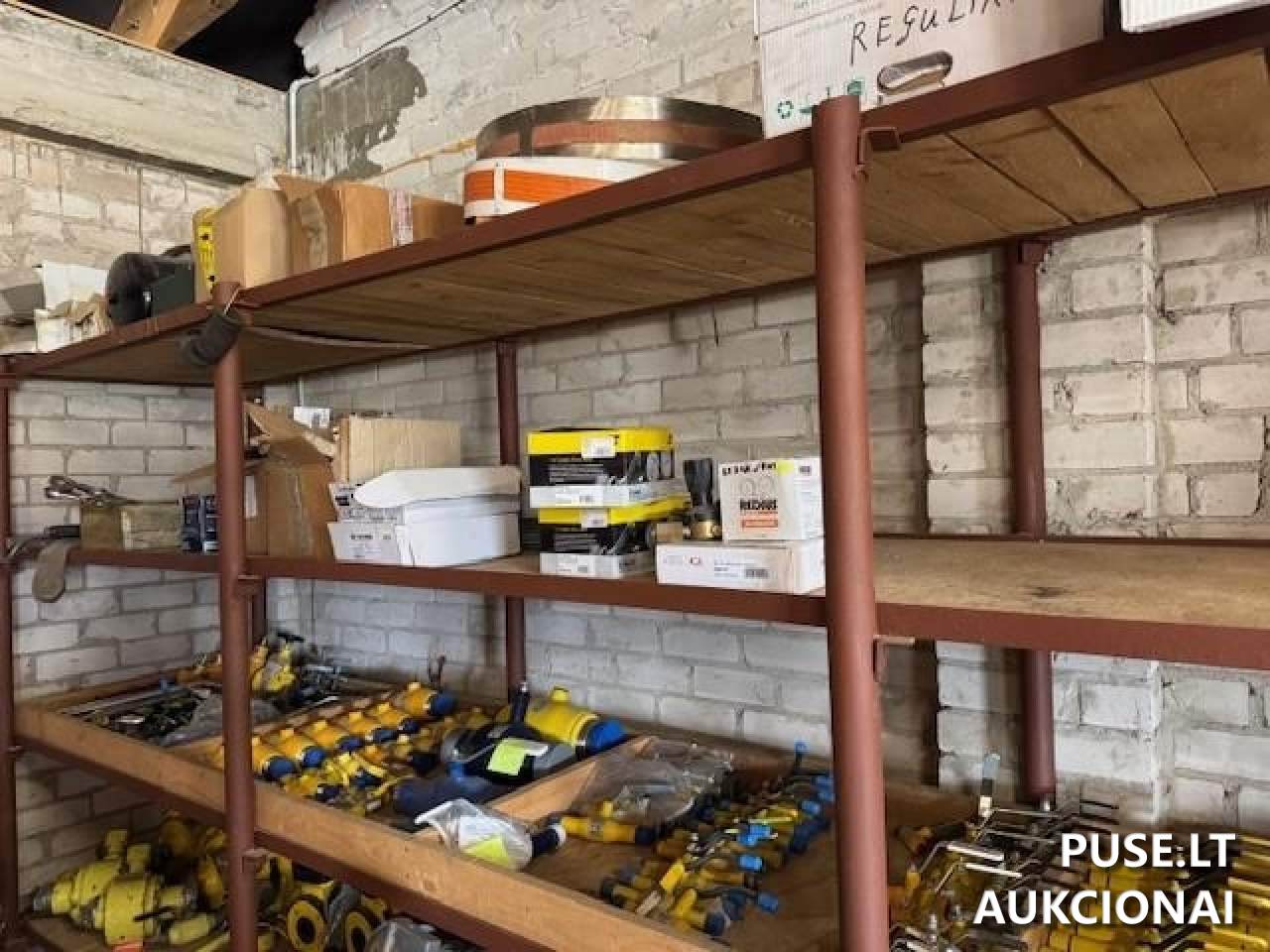 Atsargos (Žaliavos, medžiagos ir komplektavimo detalės) Kitas turtas 9