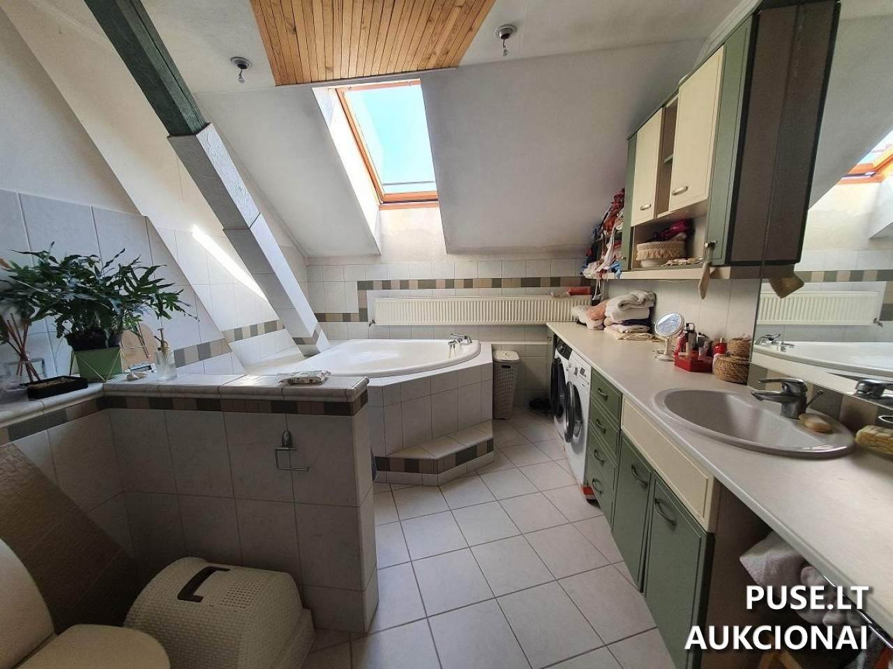Butas Patalpos/Butai Laisvės al. 77, 44298 Kaunas, Lithuania 8