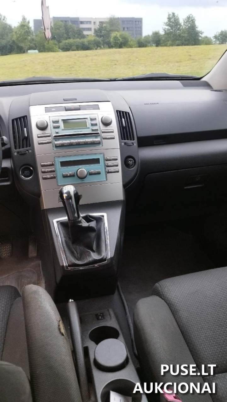 Toyota Corolla Verso Lengvasis automobilis 1