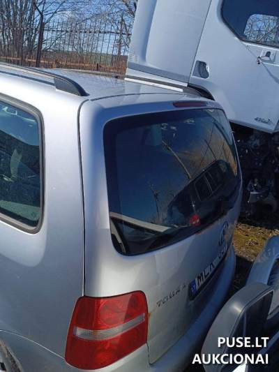 Transporto priemonė VW Touran 2006 m. parduodama aukcione nuo 2036 EUR