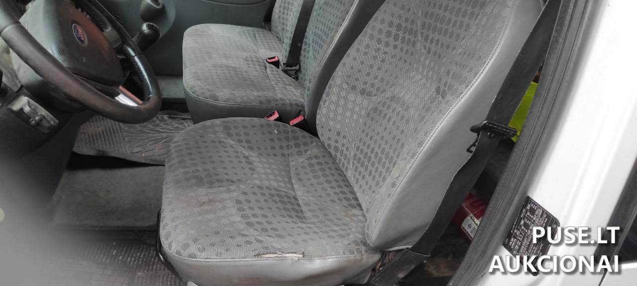Krovininis automobilis iki 3,5 t Ford Transit Krovininis automobilis iki 3,5t. 4