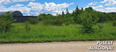 Valstybinis žemės sklypas Šiaulių r. sav. Kairių miestelyje Pramonės g. 7 parduodamas už 9896 EUR pradinę kainą