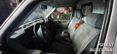 Krovininis automobilis VW Transporter 2000 m. aukcionas, pradinė kaina 3600 EUR