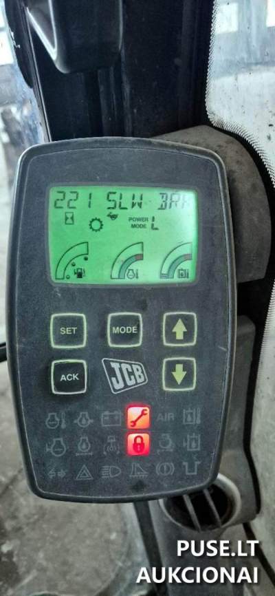 Vikšrinis ekskavatorius JC200LC 2006 m. parduodamas aukcione nuo 18000 EUR