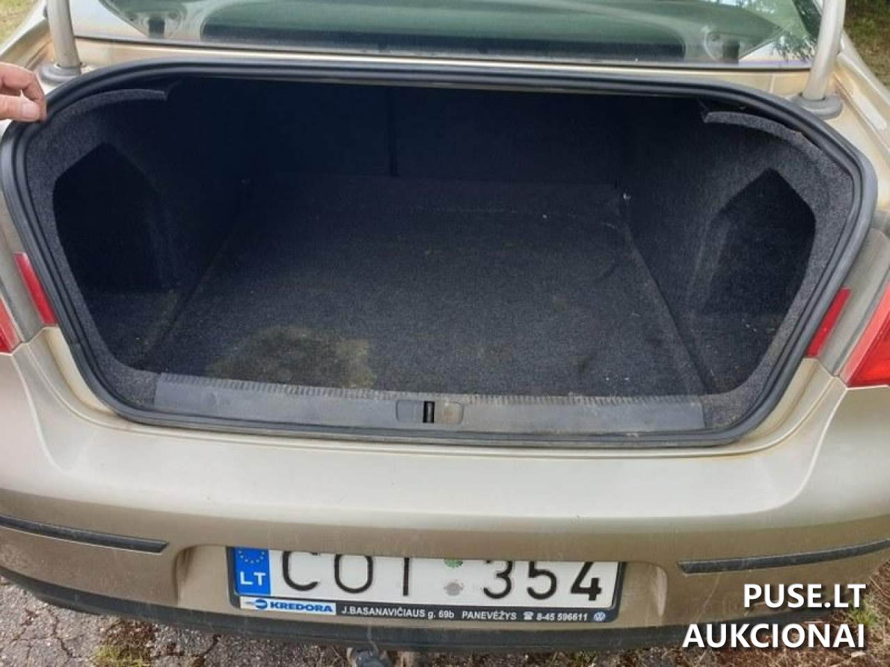 VW PASSAT Neklasifikuota 1