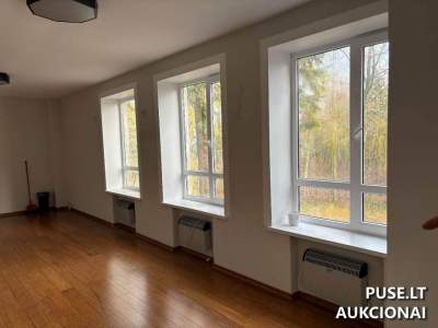 Kultūros namų pastatas Marijampolės r. Užgirių k. pradinė kaina 240000 EUR