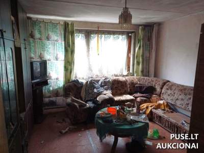 Patalpos - Butas su rūsiu Jonavos r. Panoterių mstl. Mokyklos g. 5, pradinė kaina 4400 EUR