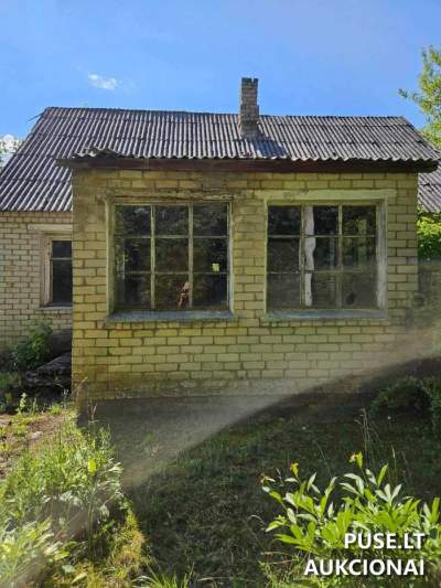 Gyvenamasis namas Nemakščiuose, Raseinių rajone, 59 kv.m, pradinė kaina 2592 EUR - Antstolių varžytynės