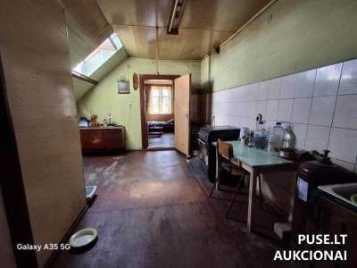 Parduodamas nedidelis 24.91 kv. m. butas Pagėgių rajone, Grigolaičių kaime, pradinė kaina tik 722 EUR