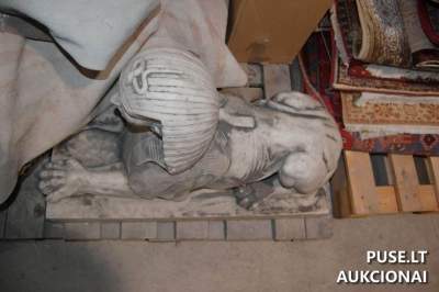 Unikali akmeninė sfinkso skulptūra Klaipėdoje, pradinė kaina 894 EUR