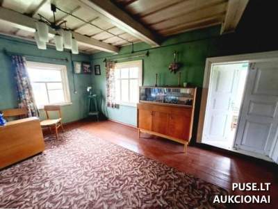 1/2 dalis gyvenamojo namo Ignalinos r. sav., Meikštų k., Mokyklos g. 8 parduodama aukcione nuo 1600 EUR
