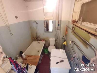 1/2 dalis buto Šiauliuose, Draugystės pr. 6, 51.23 kv.m, pradinė kaina 24750 EUR