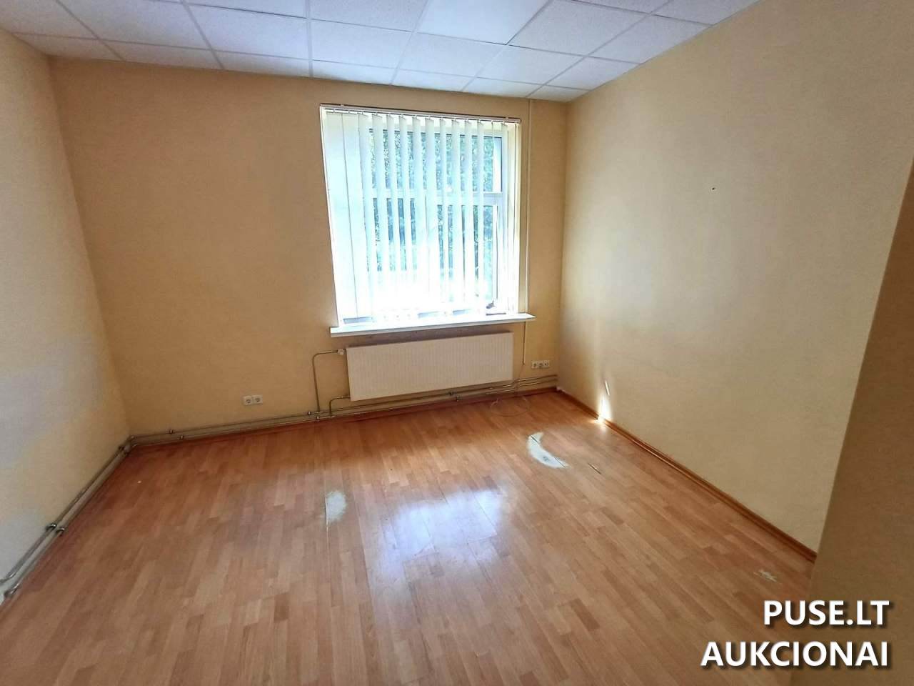 Administracinis su įrengtu gyvenamuoju butu Pastatai Taikos g. 5, 86150 Kelmė, Lithuania 12