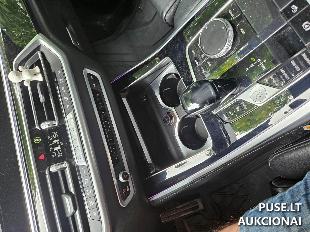 Keleivinis automobilis (visureigis)BMW  X5 xDrive30d Keleivinis automobilis 3