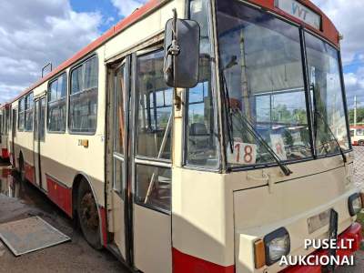 Parduodama lengvoji transporto priemonė ŠKODA 14 TR 2 aukcione 1600 EUR pradine kaina