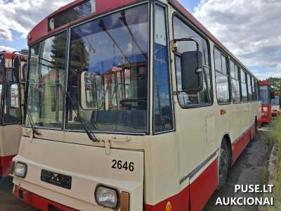 Transporto priemonė ŠKODA 14 TR 13 aukcione Vilniuje, pradinė kaina 1600 EUR