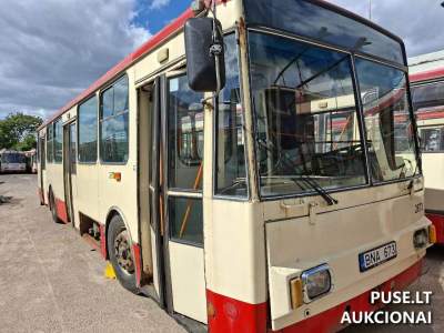 Transporto priemonė Škoda 14 TR 17 aukcione Vilniuje pradinė kaina 1807 EUR