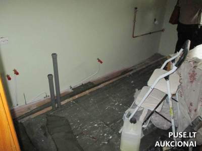 Žemės sklypas su namu Kauno r. sav., Garliavoje, Pažėrų g. 28, nuo 120000 EUR - Antstolių varžytynės