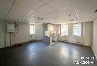 Parduodama 49/200 dalis kavinės-parduotuvės pastato Kaune, Gražinos g. 3A, pradinė kaina 78080 EUR