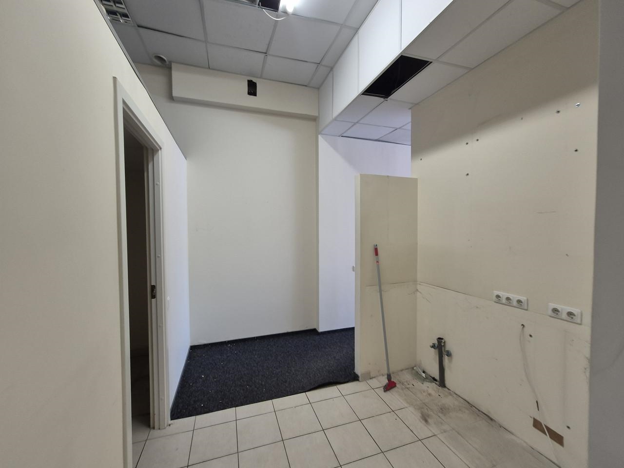 Priėmimo punktas Patalpos/Butai Danės g. 9, 92117 Klaipėda, Lithuania 6