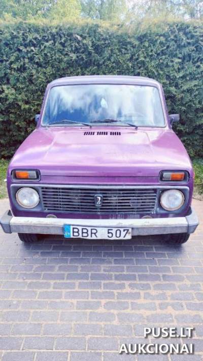 Parduodamas lengvasis automobilis VAZ 21214 2005m. Pagėgiuose, pradinė kaina 250 EUR