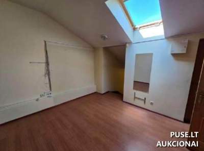 Nuomojamos administracinės patalpos Vilniuje, Vilniaus g. 27, 145 kv.m bendras plotas, pradinė kaina 0 EUR